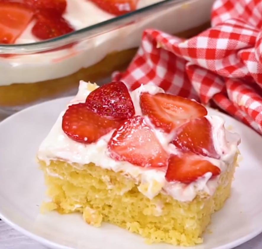 Fresh Strawberry Shortcake w/ Whipped Cream Cheese Frosting!