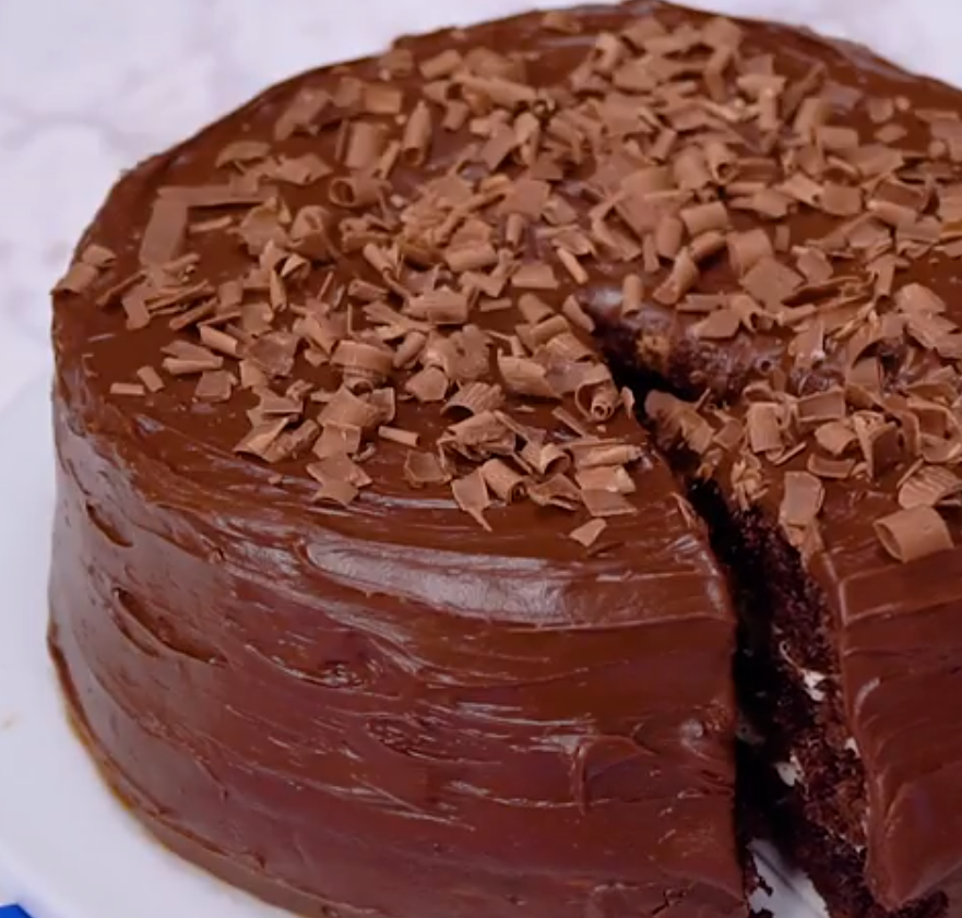 Hersheys Chocolate Cake with Cream Cheese Filling & Chocolate Cream Cheese Buttercream