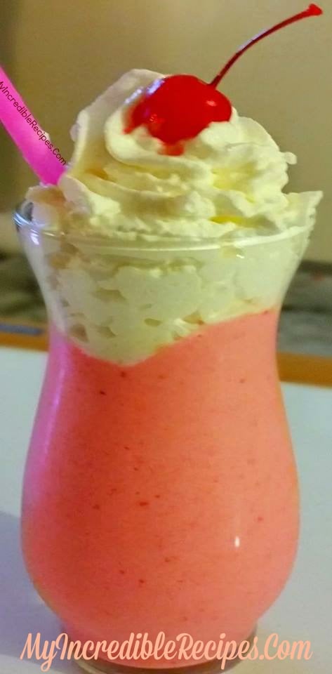 Summer Strawberry Pineapple Smoothie!