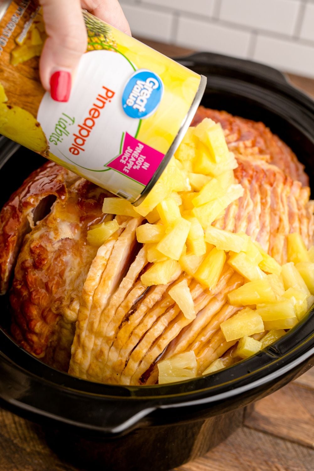 pineapple pouring over ham 