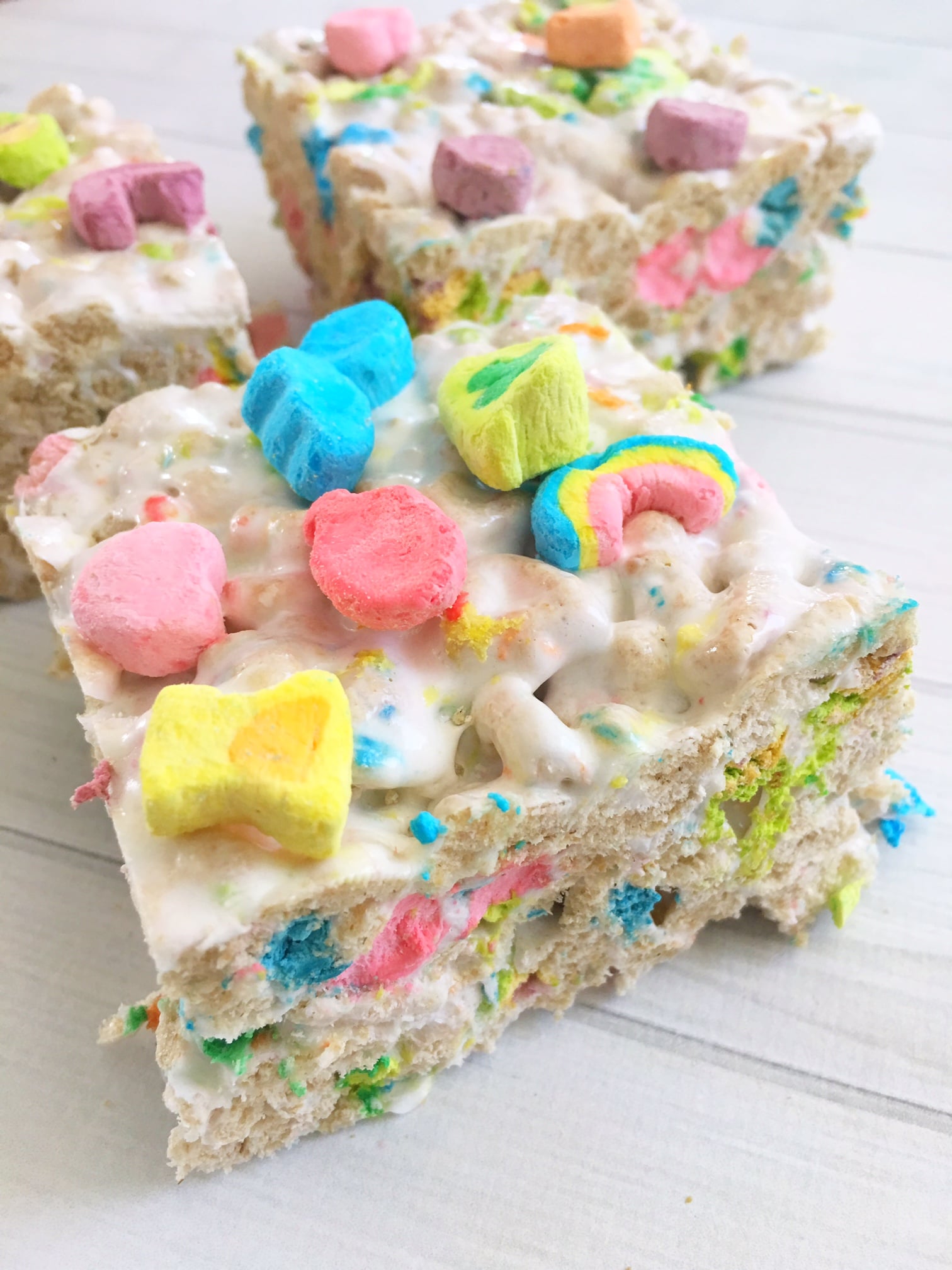 Lucky Charms Krispy Treats!
