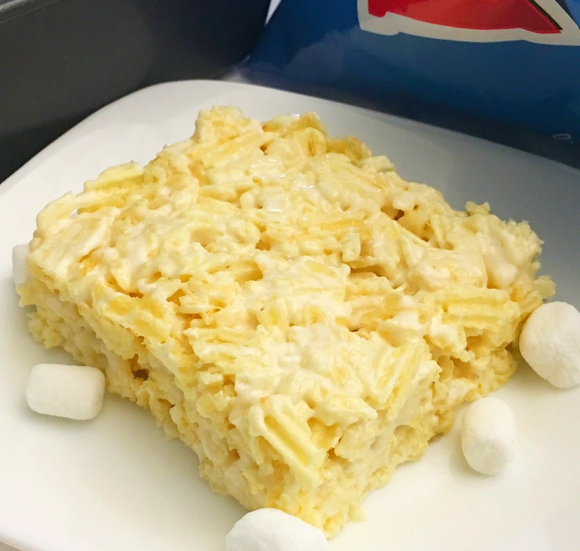 3-Ingredient RUFFLES KRISPIE TREATS!