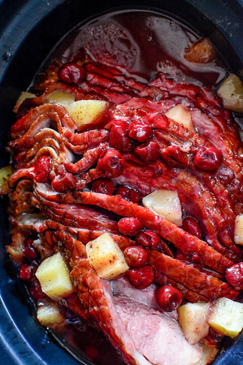 Slow Cooker Pineapple Upside Down Ham!