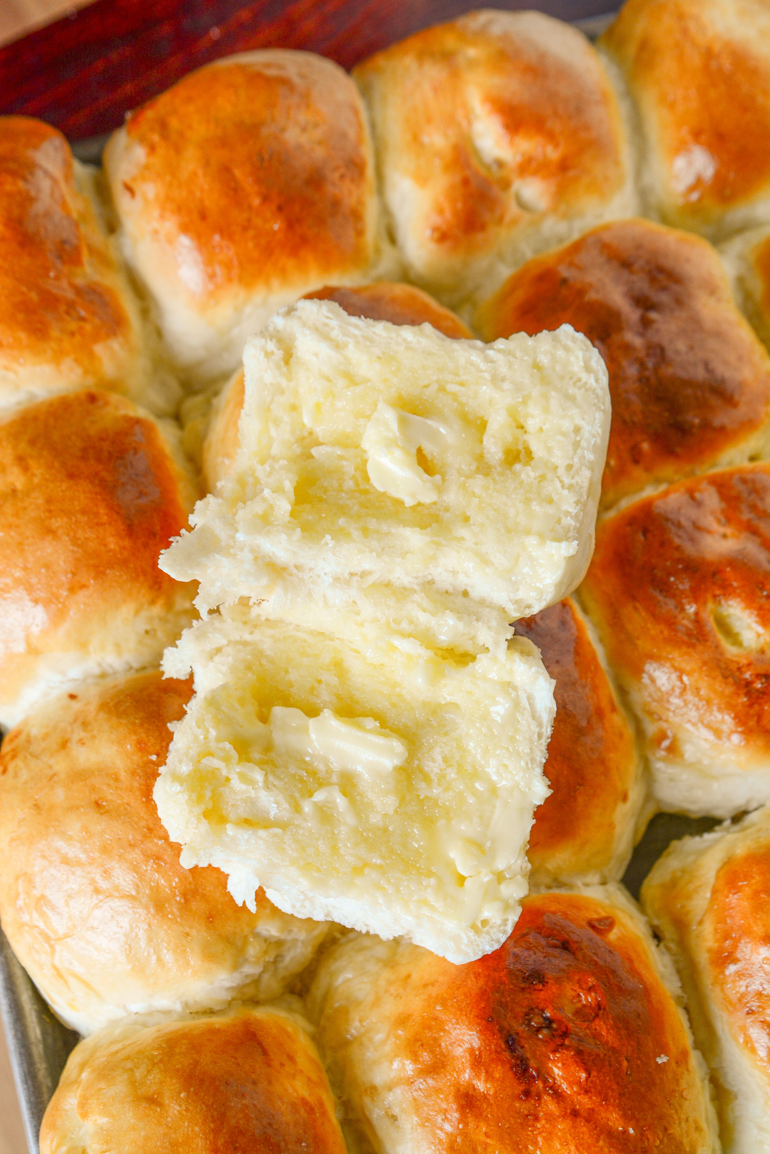 The Ultimate Dinner Rolls – NO MIXER NEEDED!