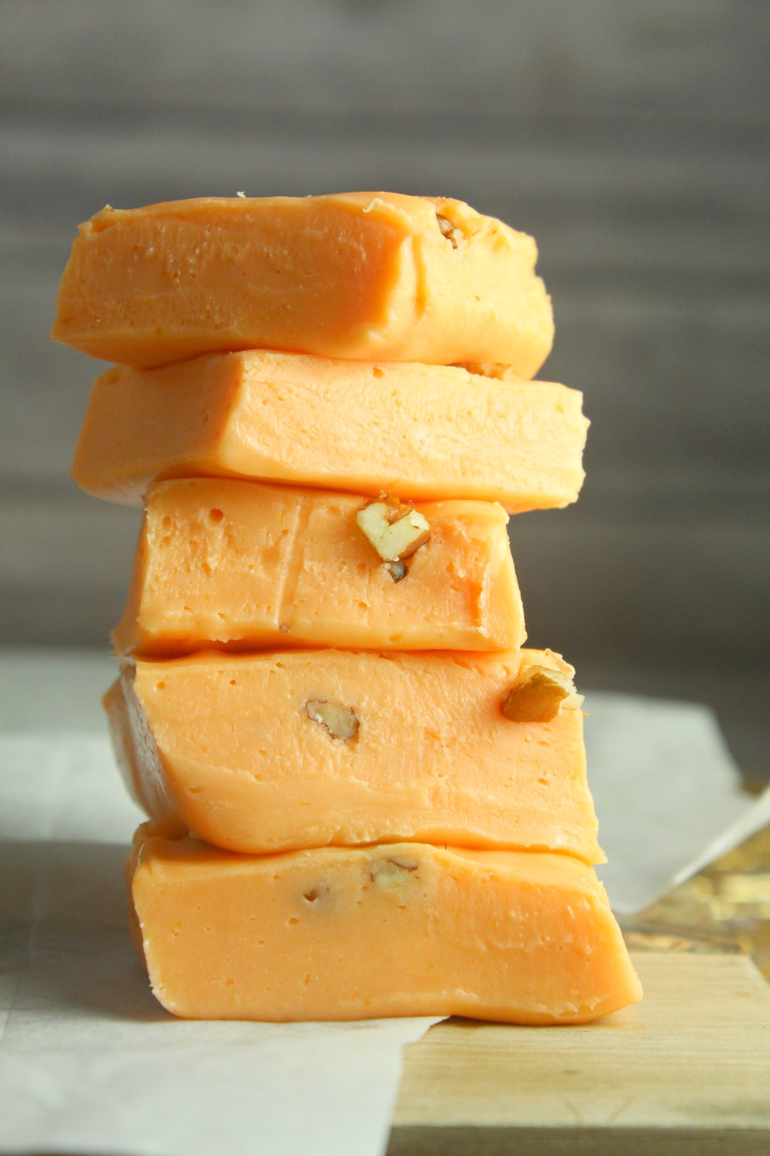 No Bake 5 Minute Pumpkin Fudge! (only 5 ingredients!!)