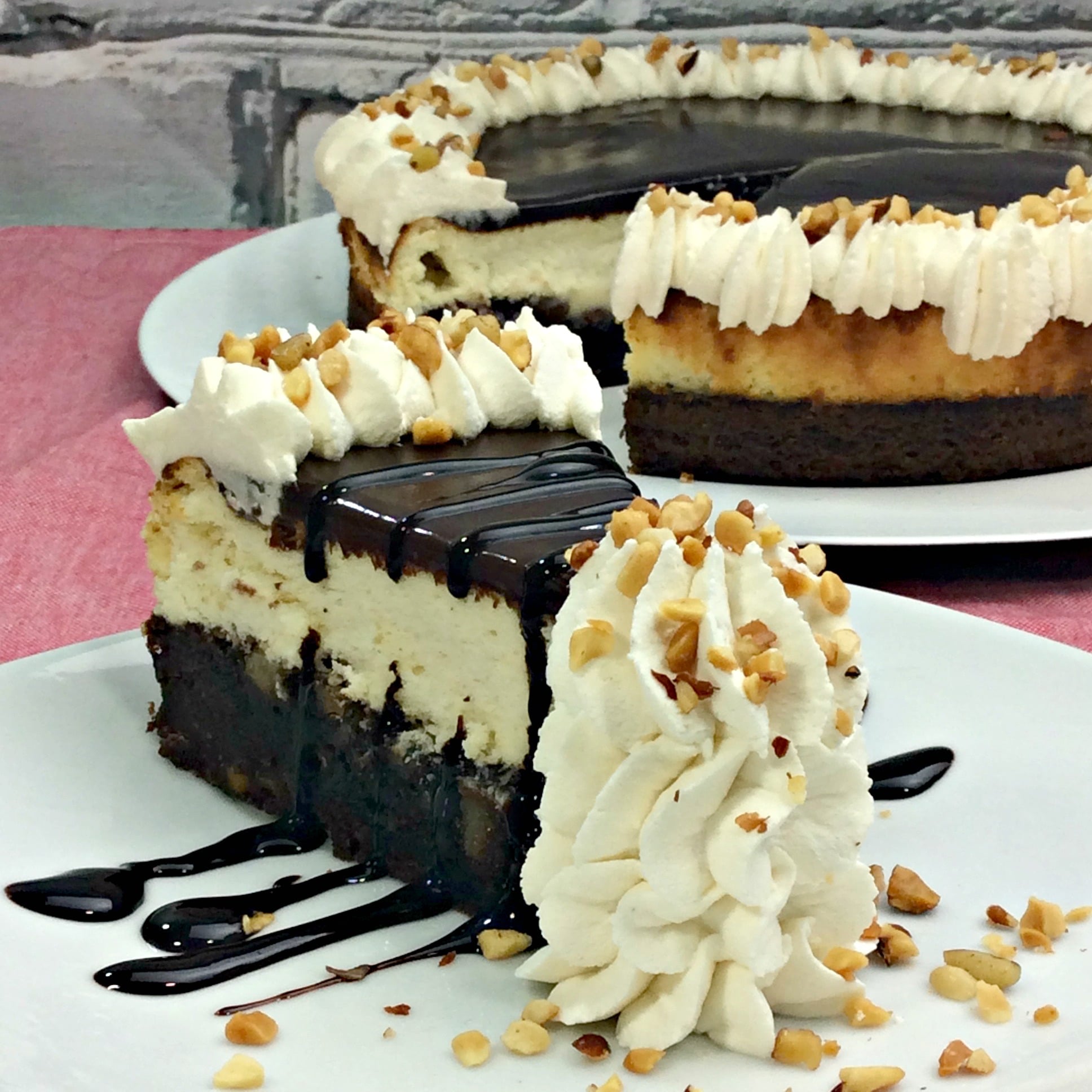 Hot Fudge Sundae Brownie Cheesecake!