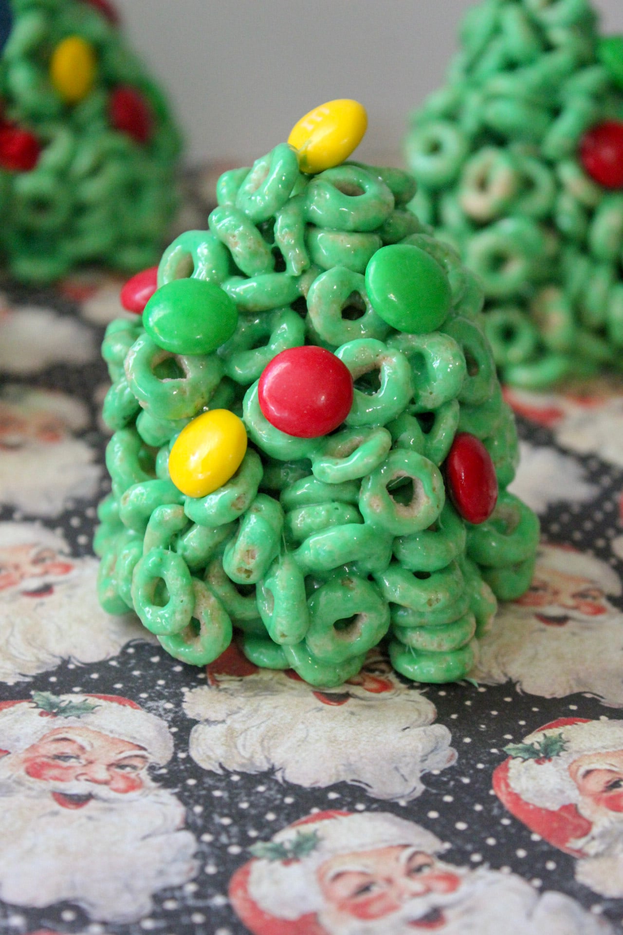 Cheerio Christmas Tree Treats!