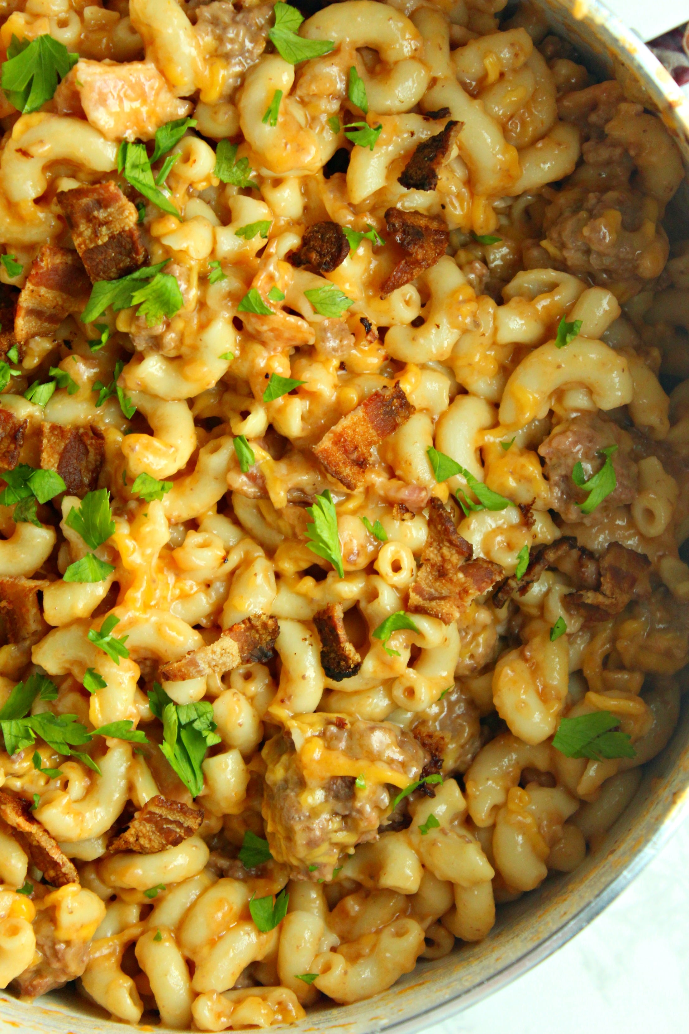 Ooey Gooey Bacon Cheeseburger Pasta!