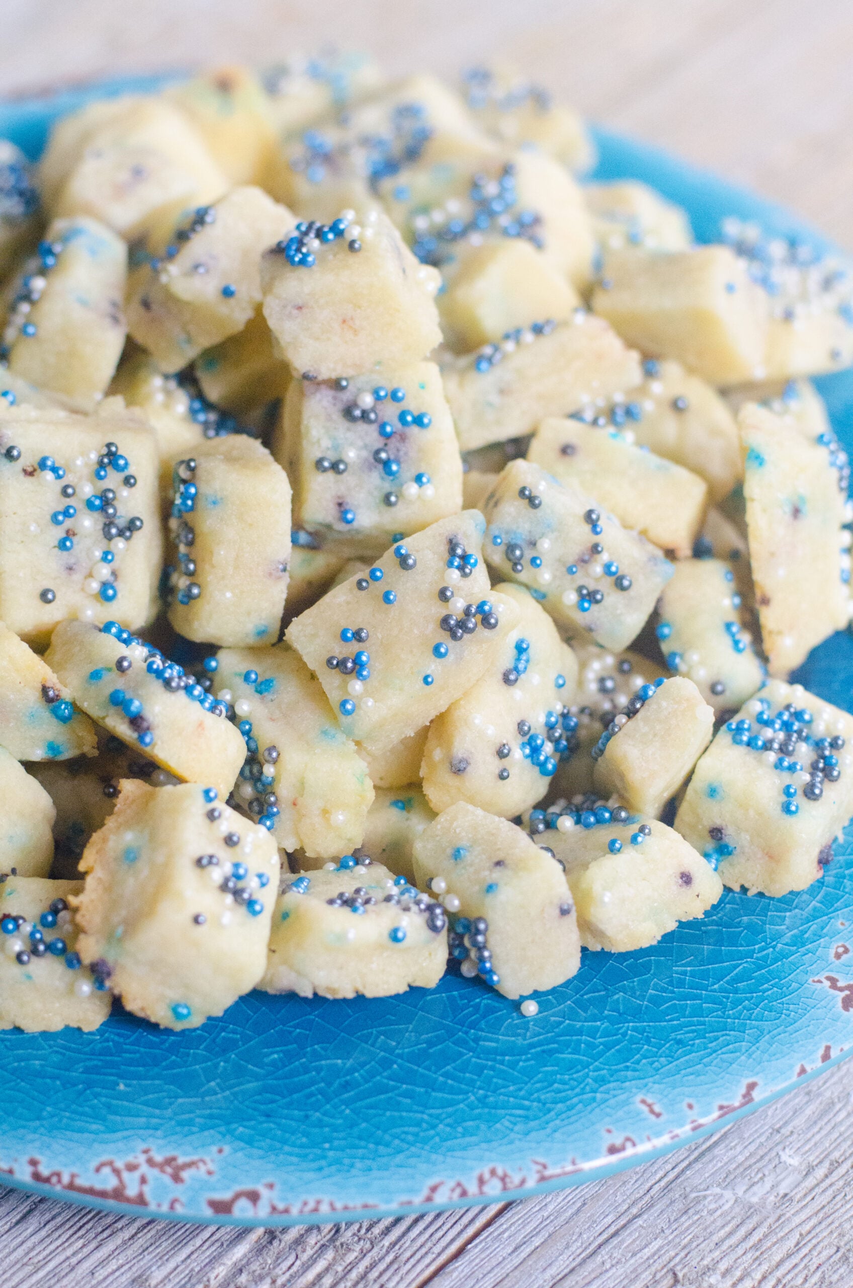 Winter Shortbread Cookie Bites!