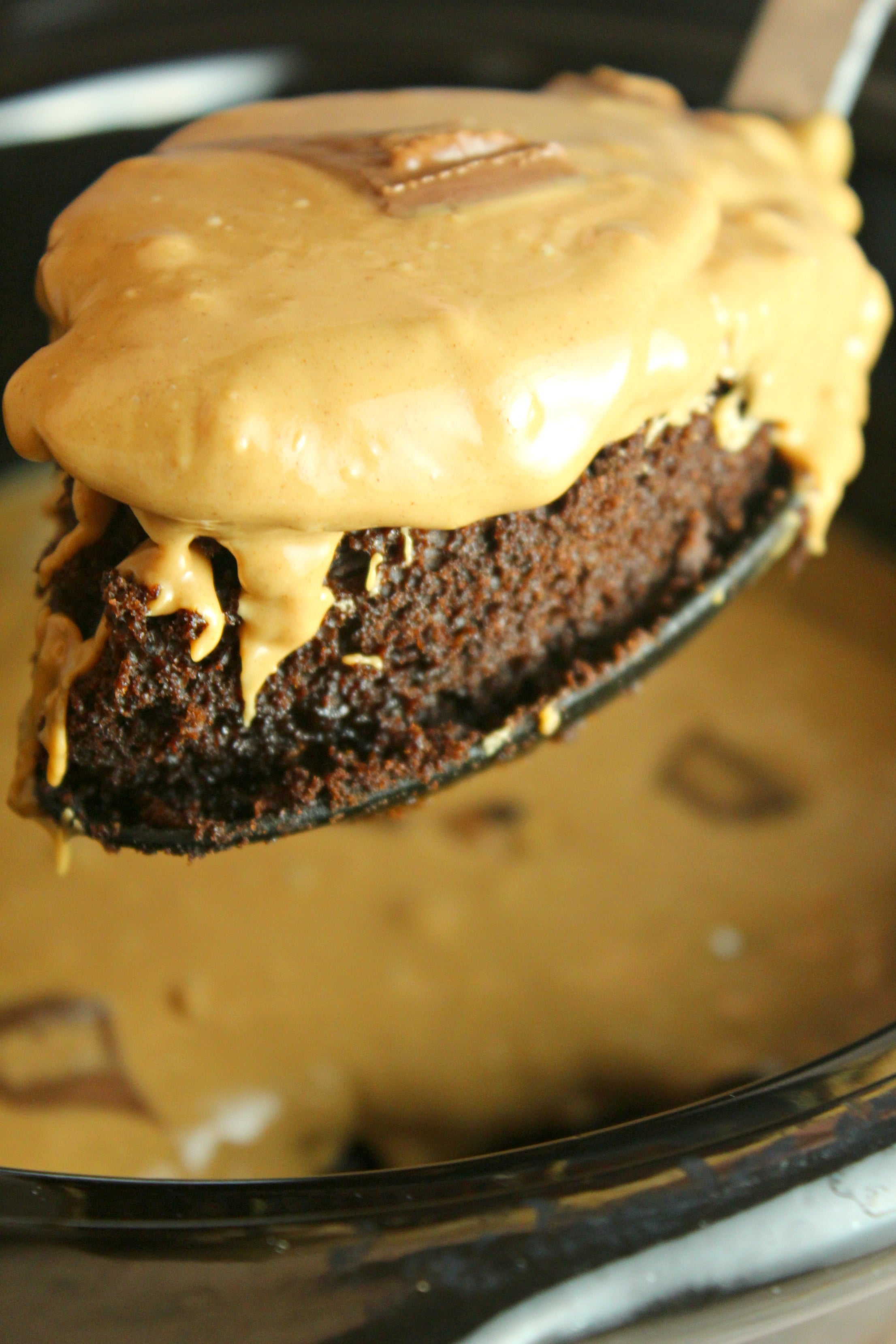 Slow Cooker Reeses Peanut Butter Chocolate Cake