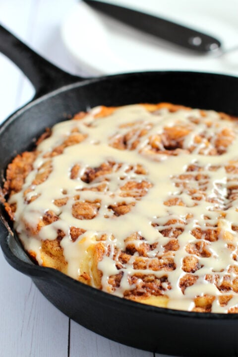 Cinnamon Roll Skillet Cake