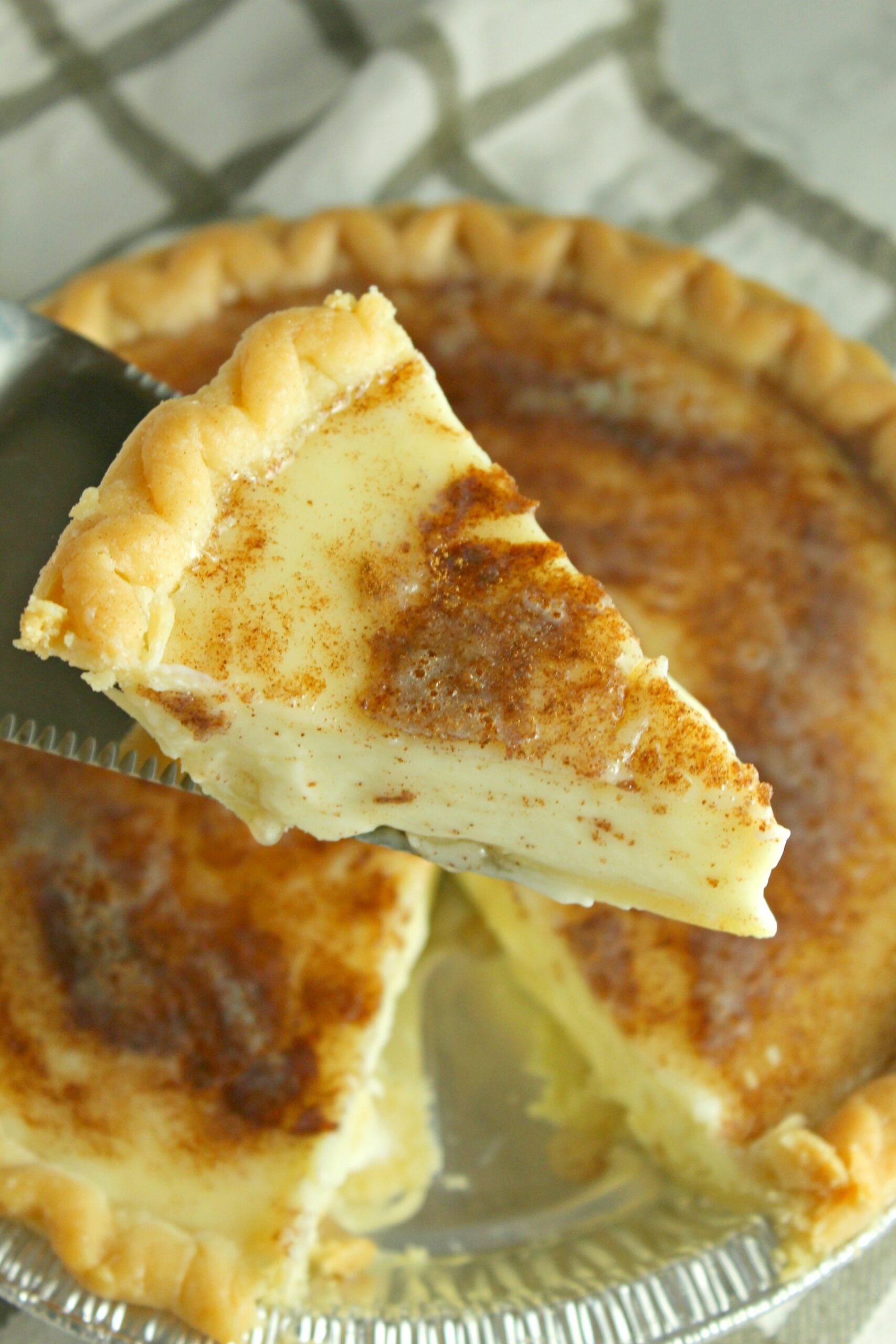 Old Fashioned Sugar Cream Pie