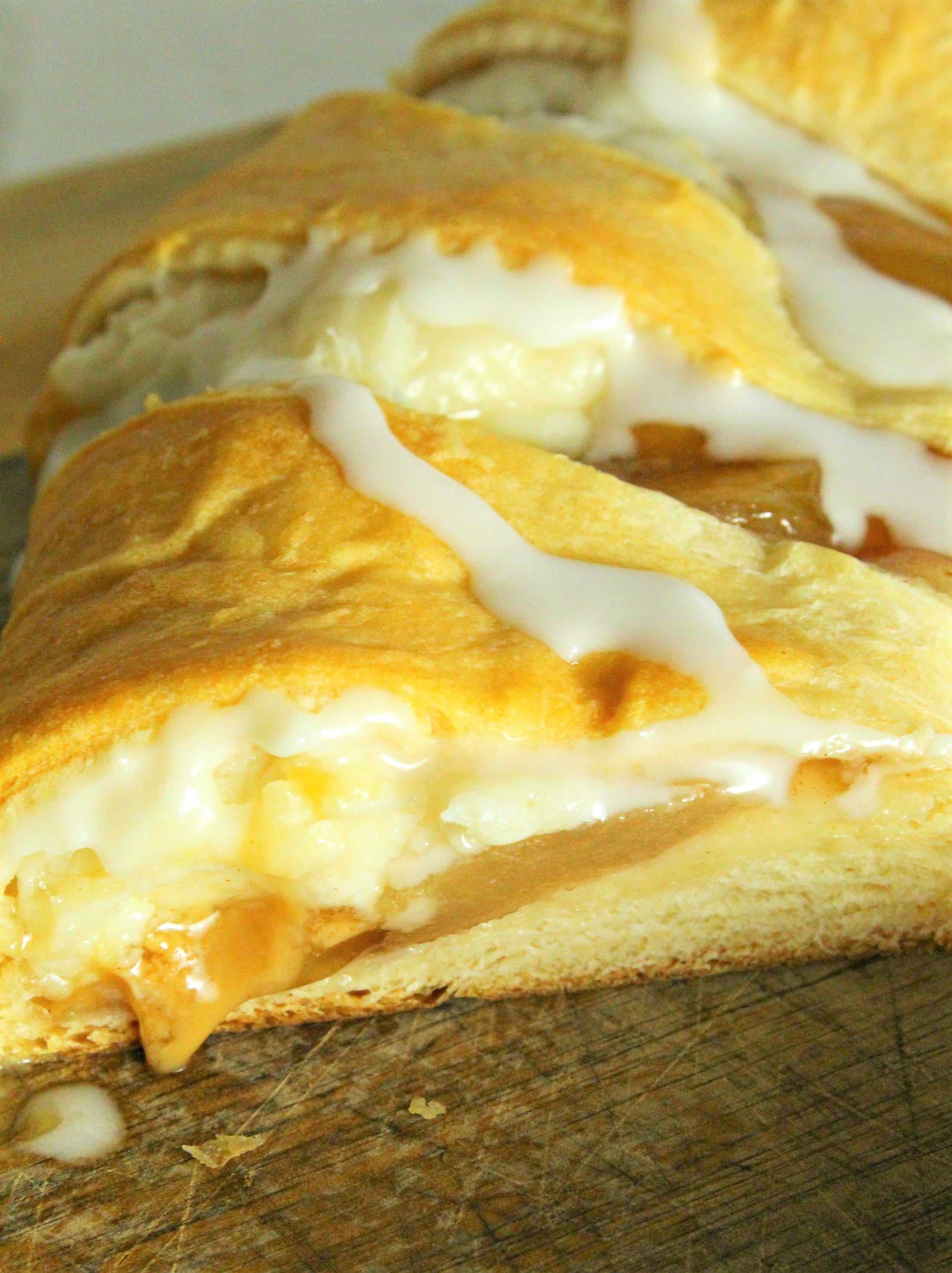 Caramel Apple Cheesecake Crescent Ring
