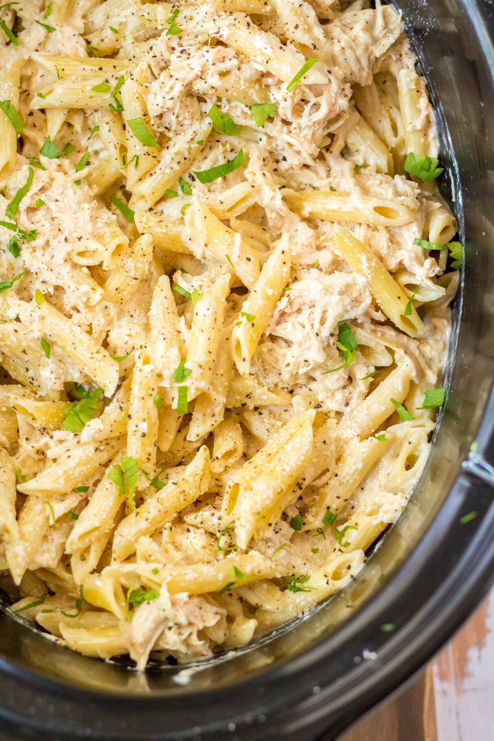 Slow Cooker Olive Garden Chicken Pasta