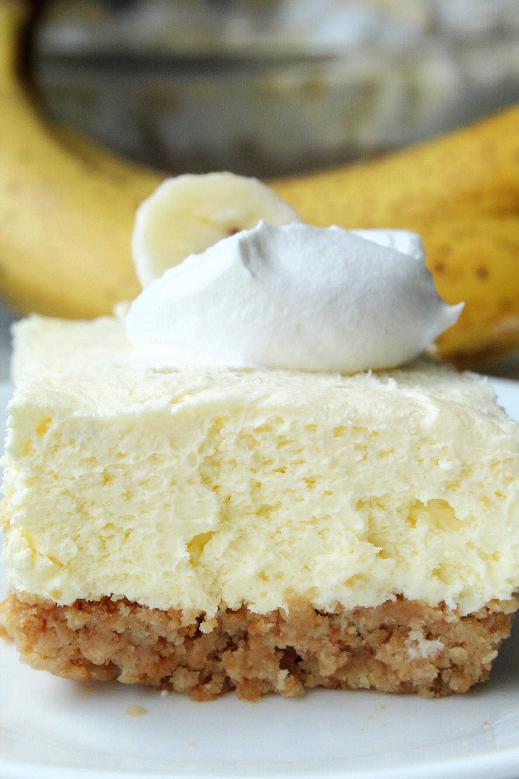 Banana Cream Cheesecake Bars