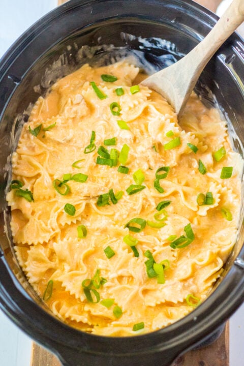 Slow Cooker Buffalo Chicken Pasta
