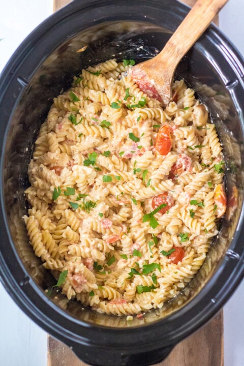 Slow Cooker Feta Tomato Pasta (Tik Tok)