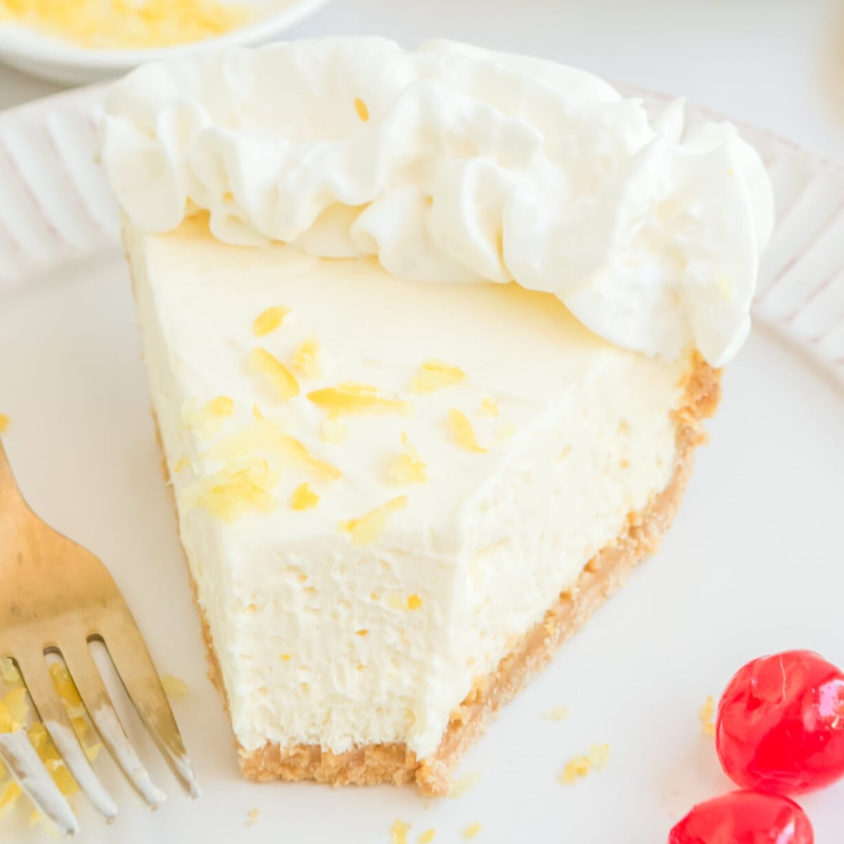 No Bake Lemon Cheesecake Pie