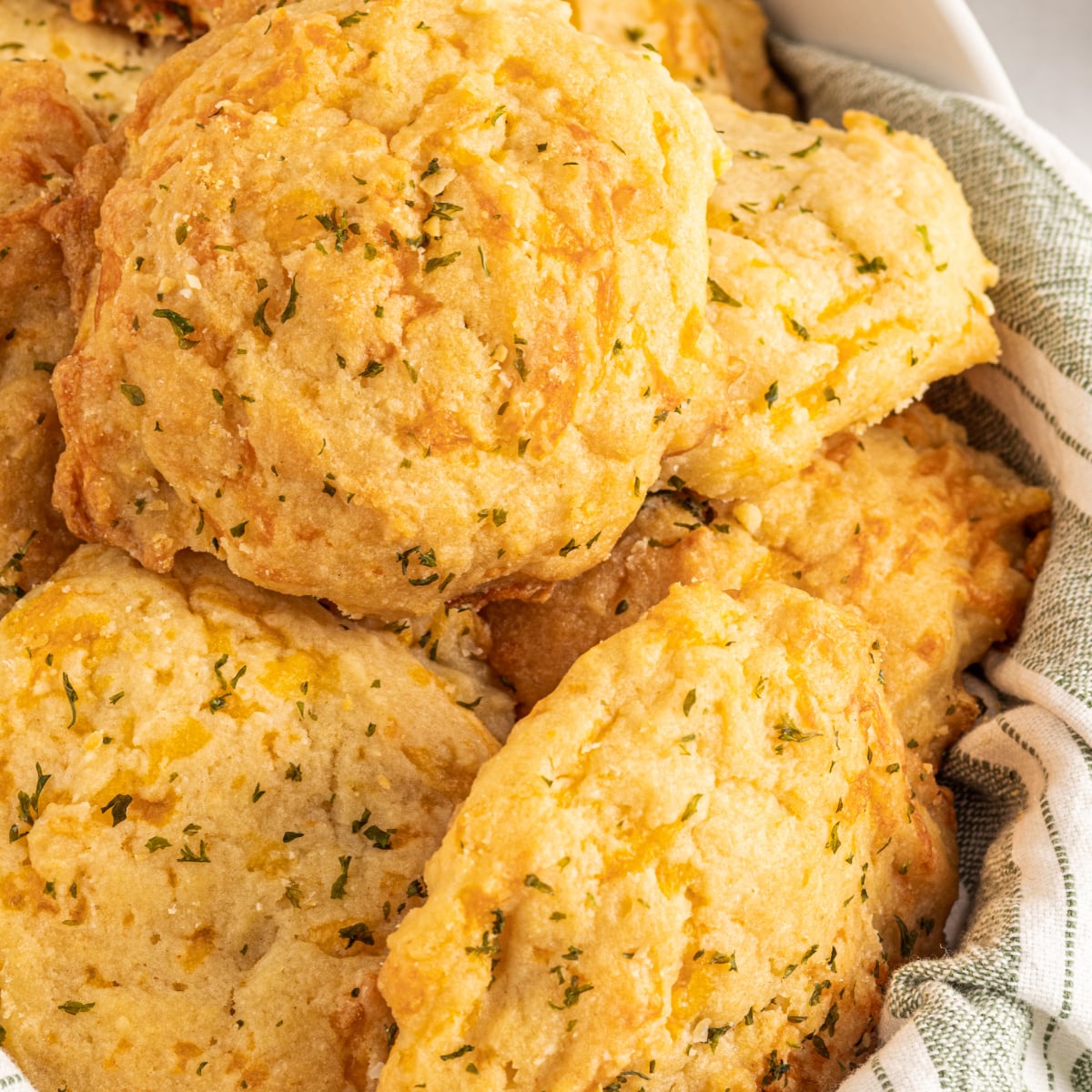 Copycat Red Lobster Cheddar Bay Biscuits