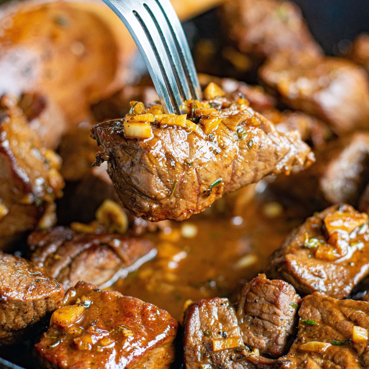 Garlic Honey Steak Bites