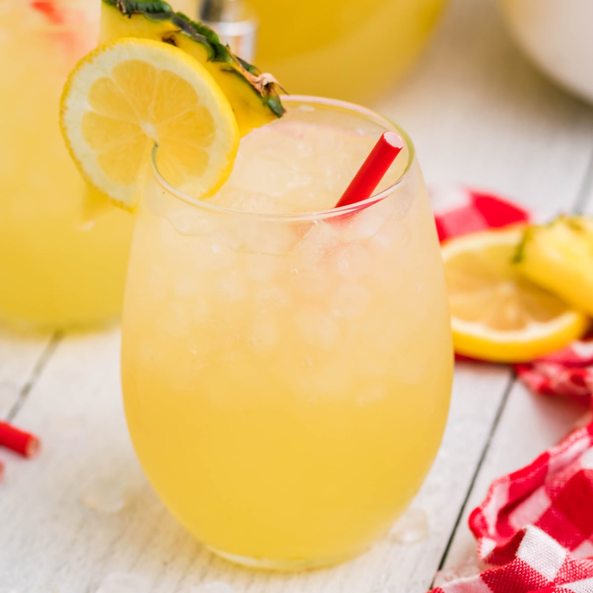 Pineapple Vodka Lemonade