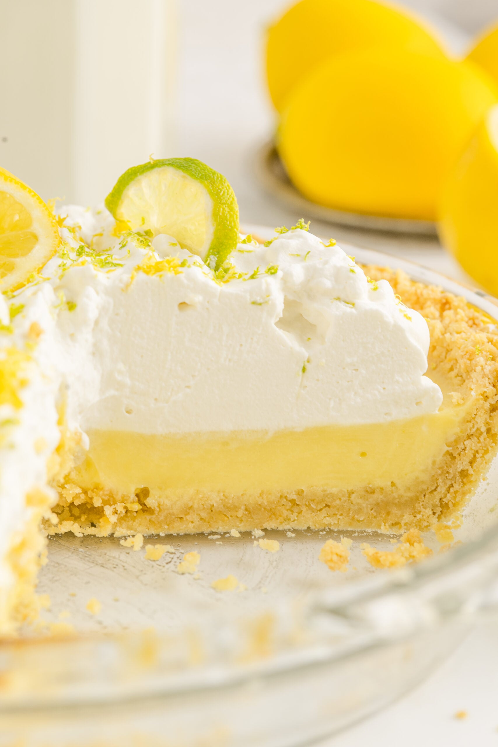 Side view of the sliced pie showing the different layers.