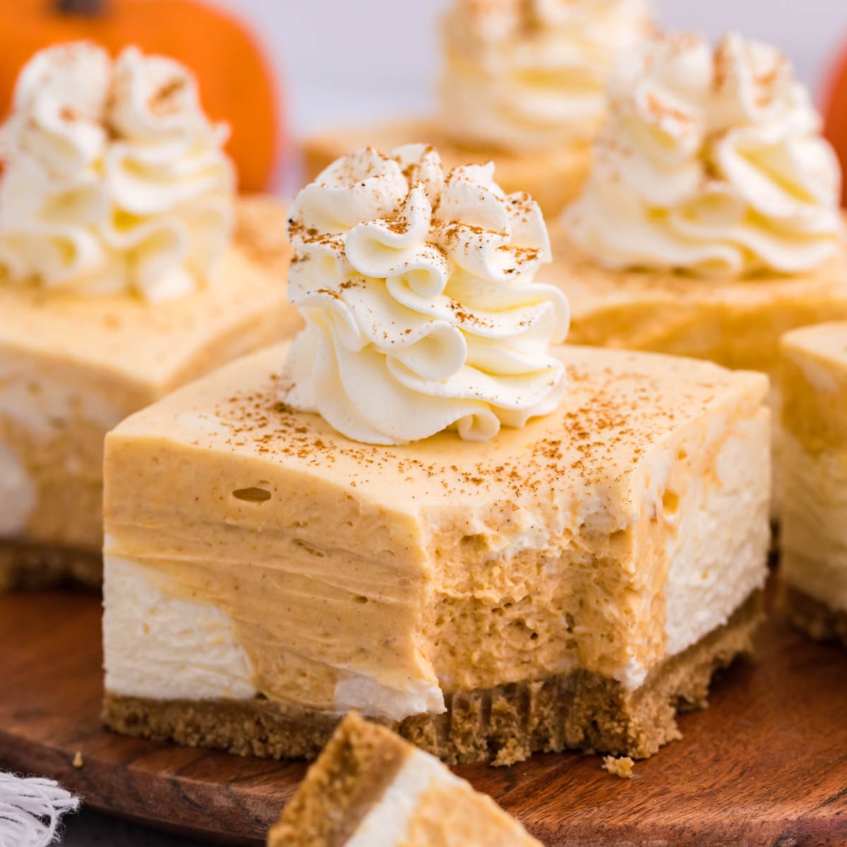No Bake Pumpkin Cheesecake Bars