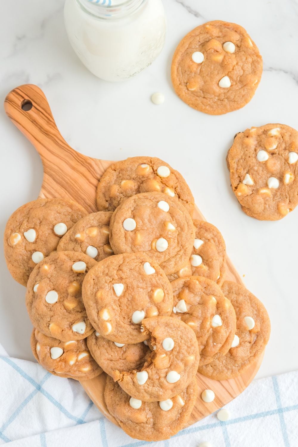 baking tray with stacked cookies
