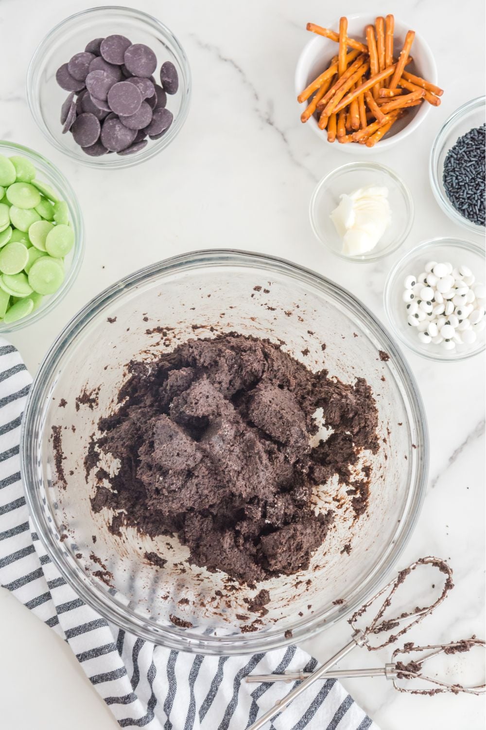 oreo truffle batter in a glass bowl