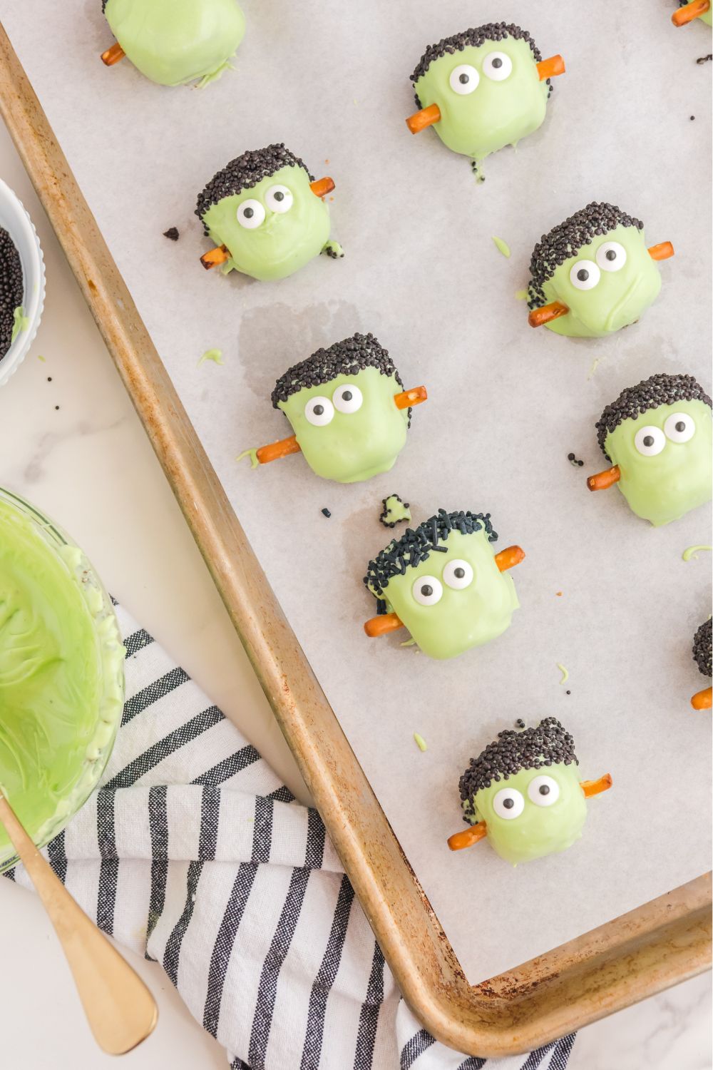 Frankenstein decorated Oreo balls