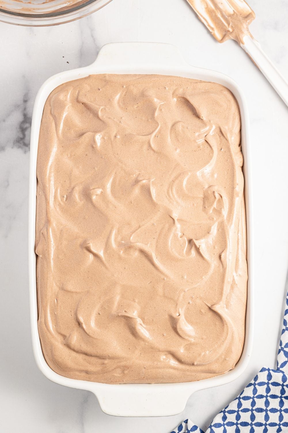 chocolate pudding frosting on the cake 