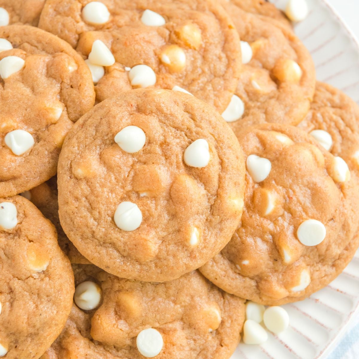 Pumpkin Spice Pudding Cookies on a platter