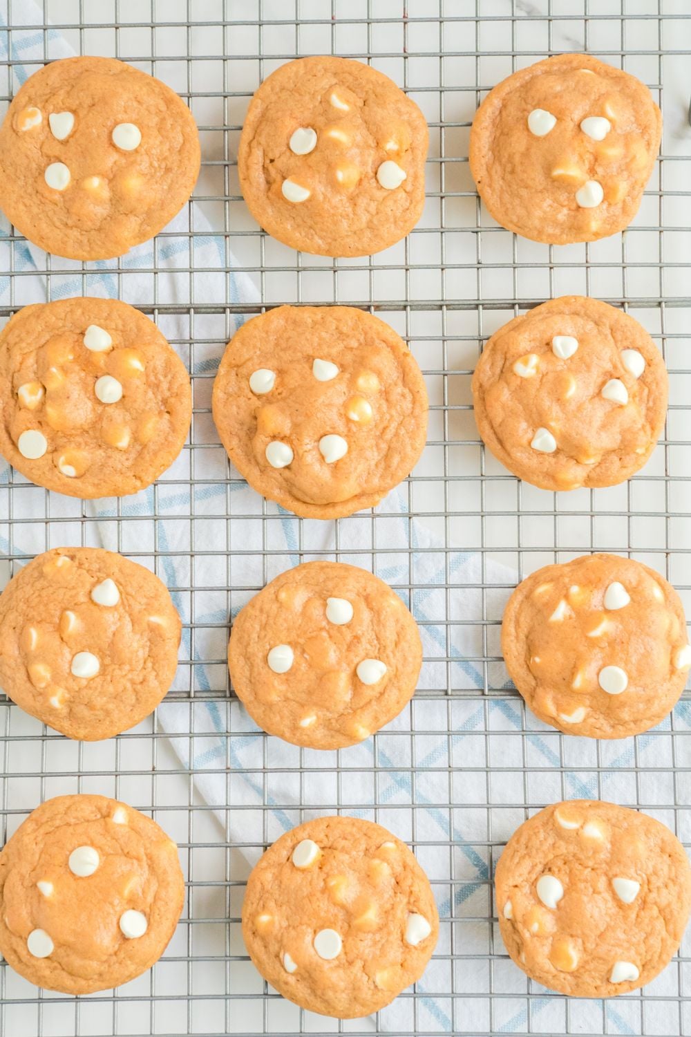 overhead shot of cookies on cooling rack