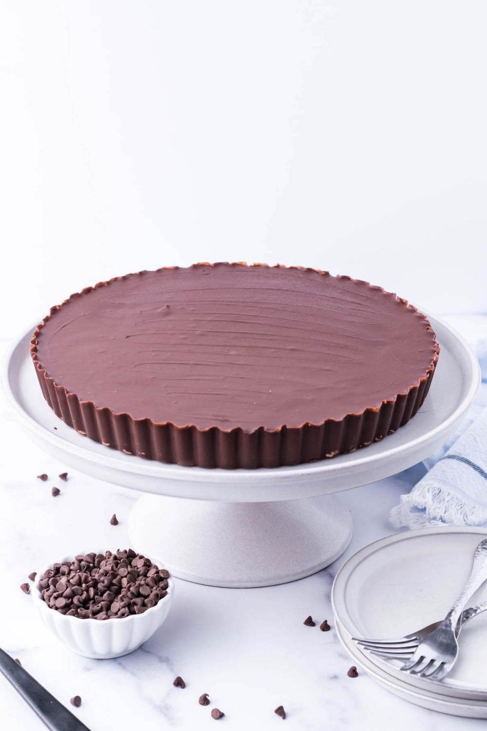Giant Reese's Cup Pie on a serving tray 