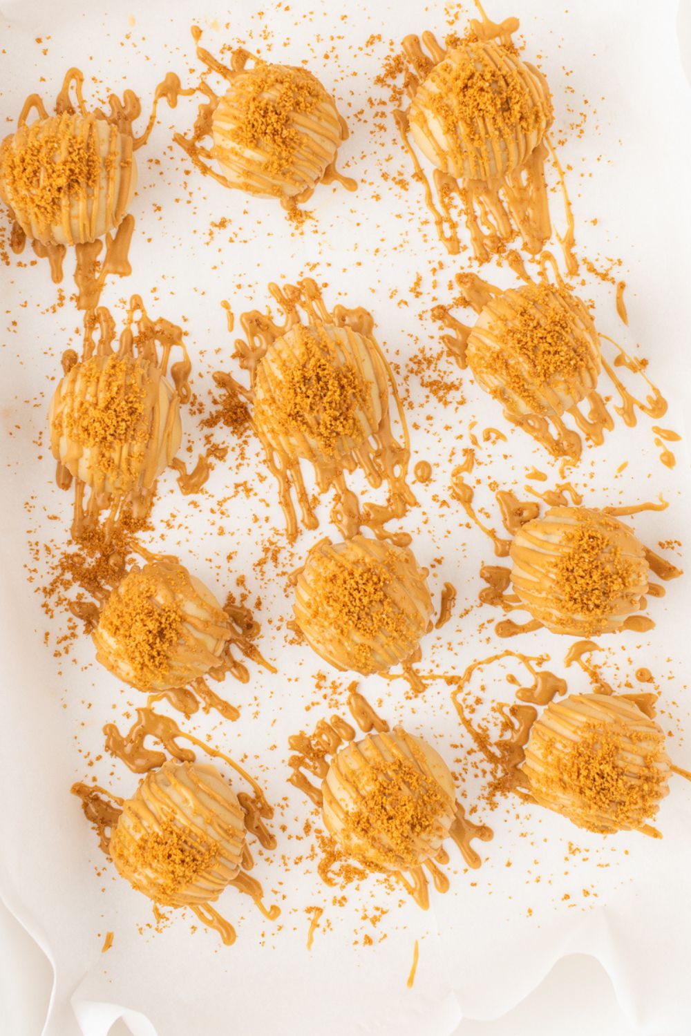 Biscoff Truffle drizzled and topped with cookies