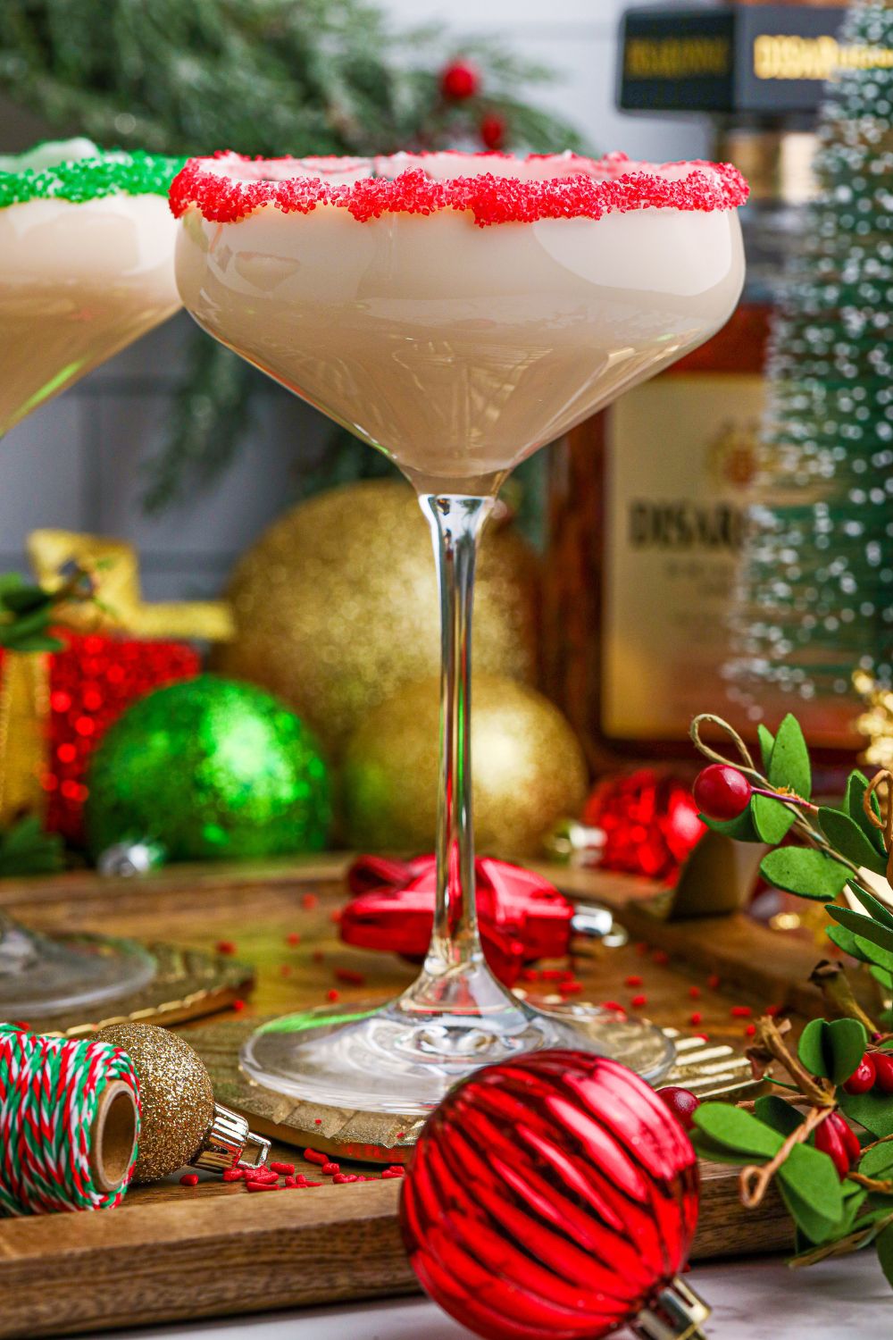amaretto cocktails in glass on table
