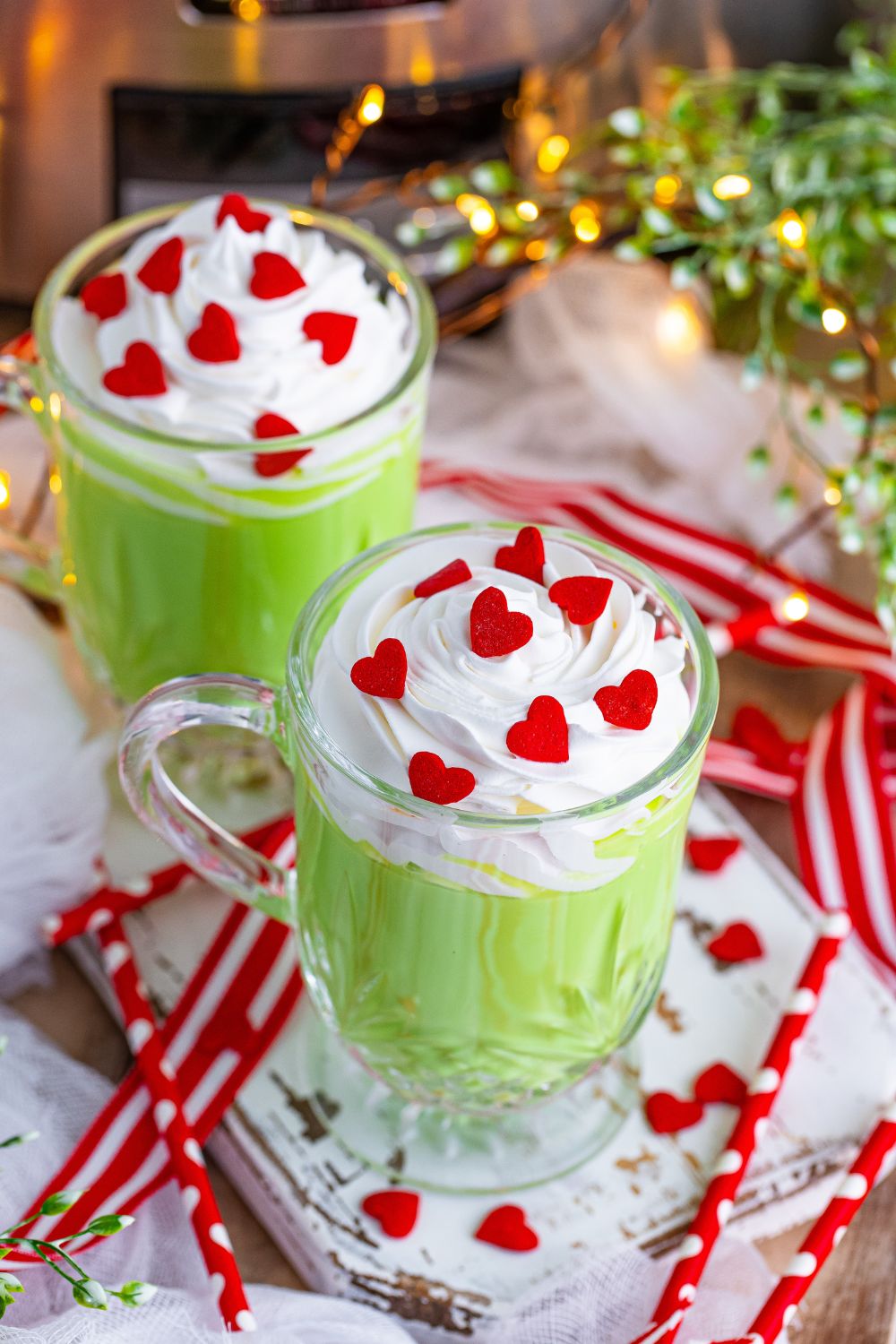 christmas hot chocolate in mugs on table