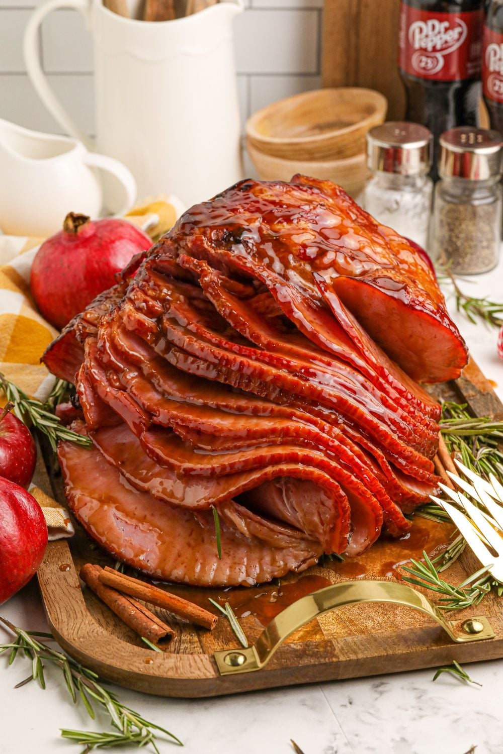 glazed ham on cutting board