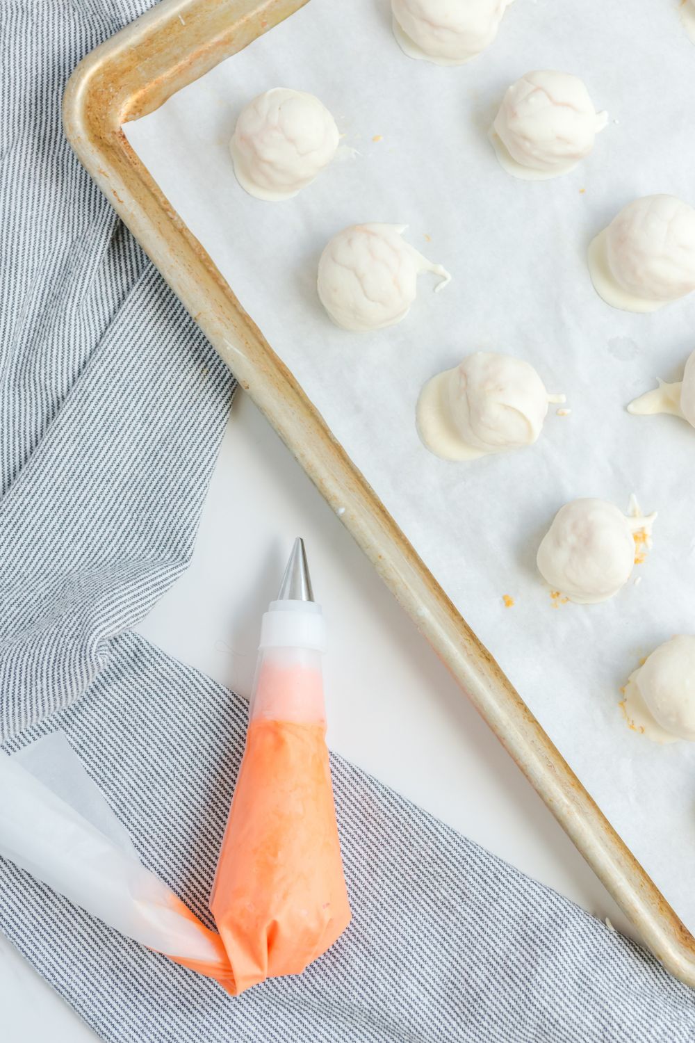 white chocolate dipped pumpkin truffles 