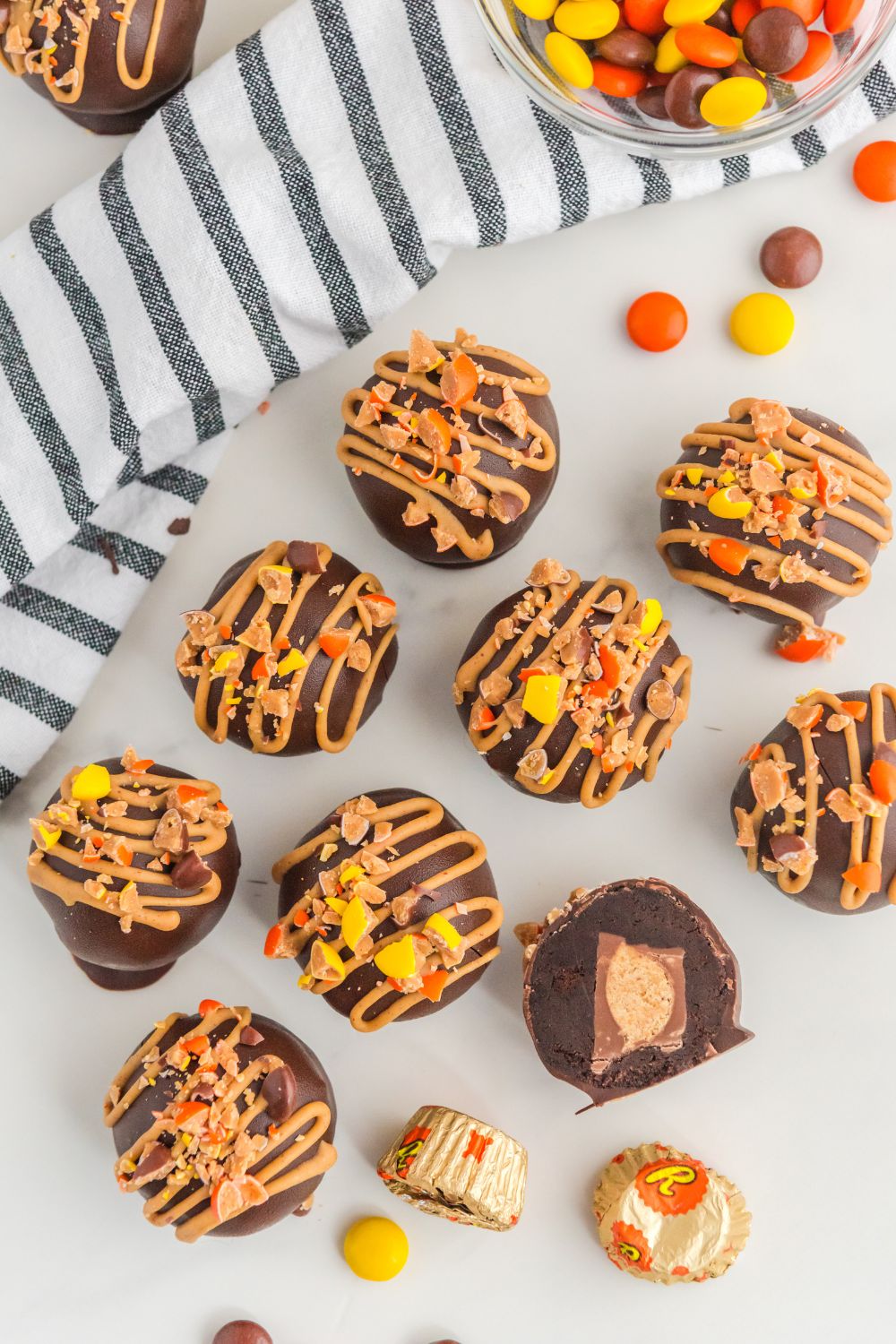 oreo bon bonbs on ball with reeses in center