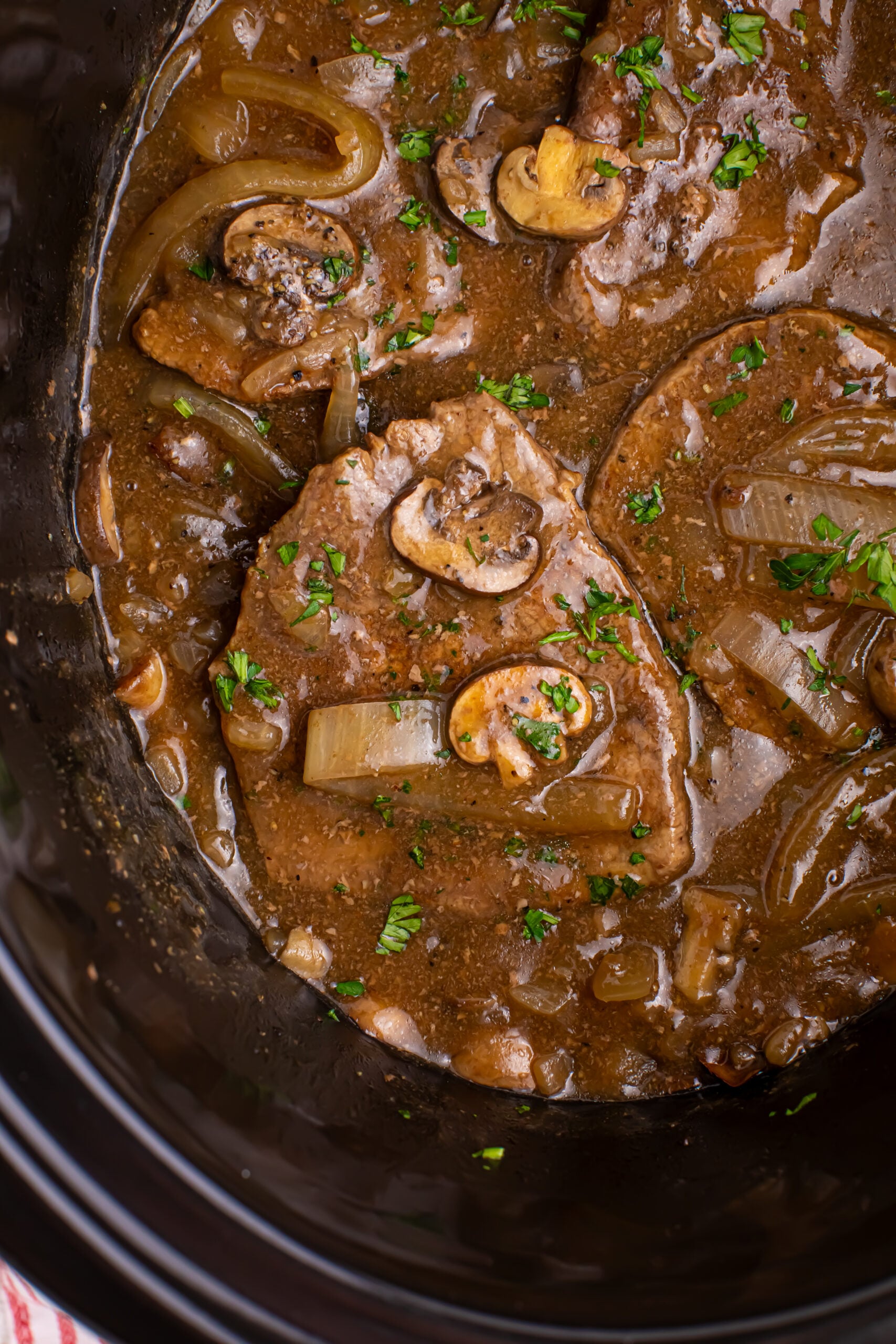 Slow Cooker Round Steak and Gravy in a crock pot
