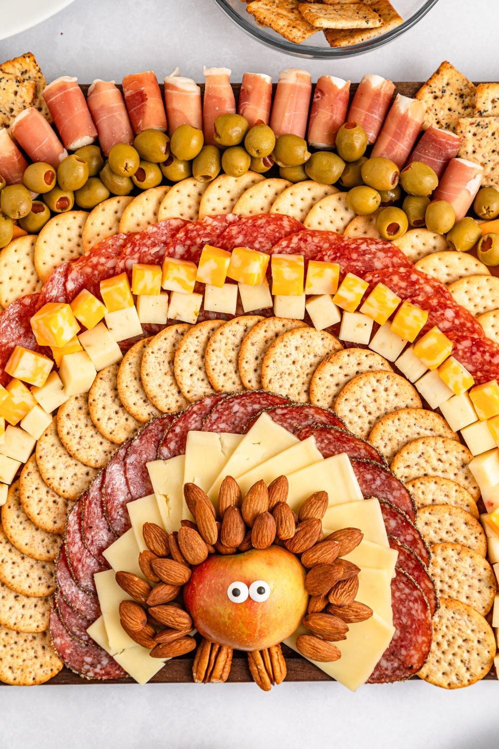 Turkey Snack Board overhead look that showcases the meat, cheese, crackers and more
