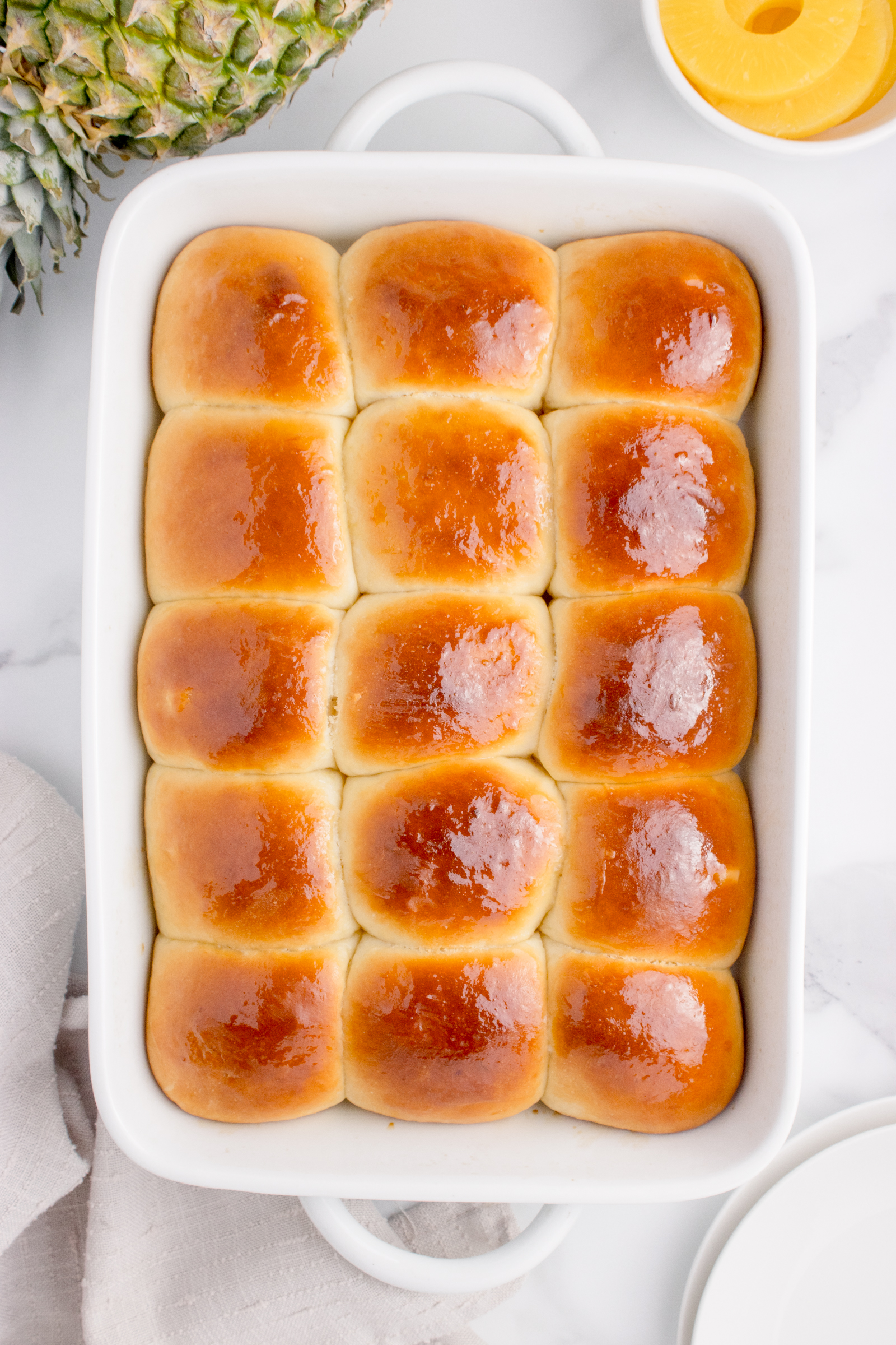 over head shot of my Hawaiian dinner rolls in a baking dish