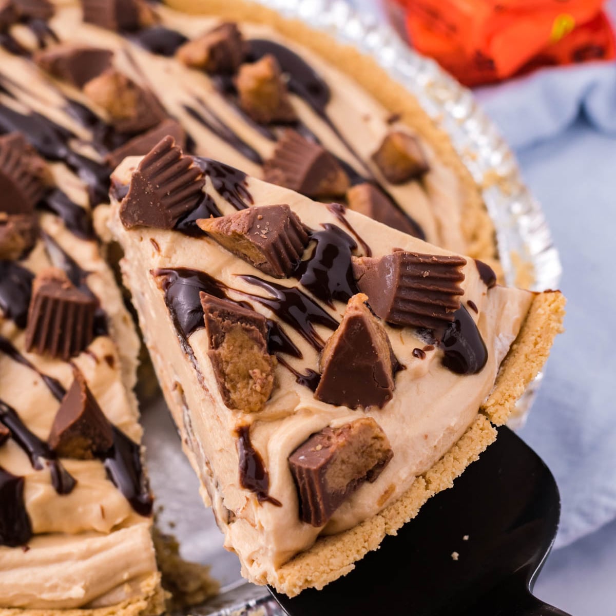 No Bake Reeses Peanut Butter Cup Pie