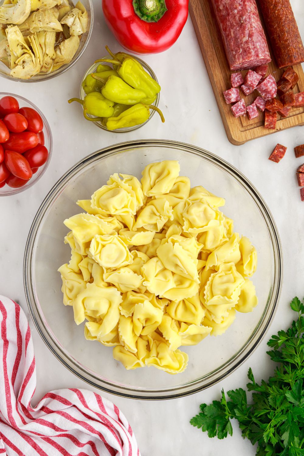 tortellini pasta in a glass bowl 