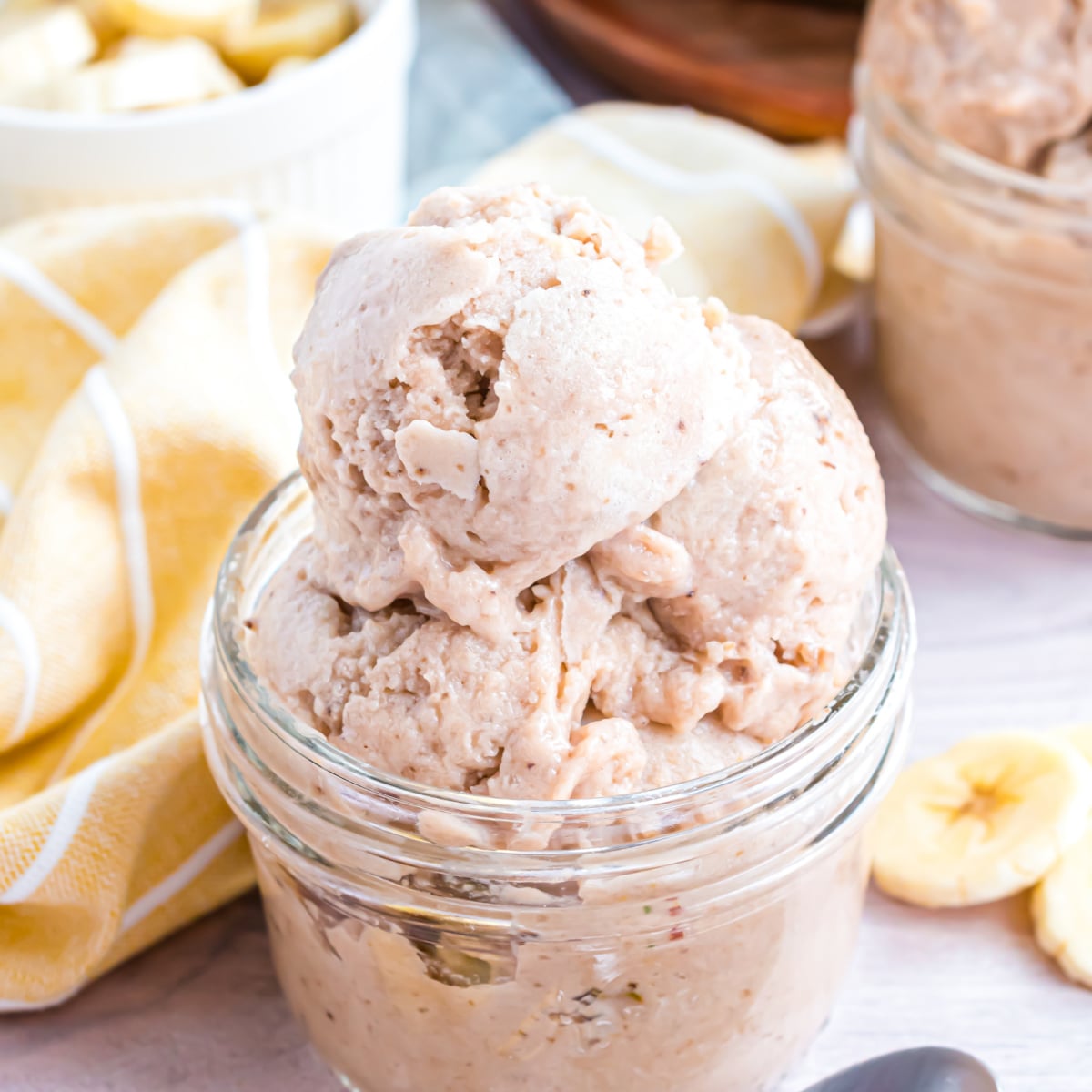 Banana Ice Cream (Easy 1 Ingredient Recipe)