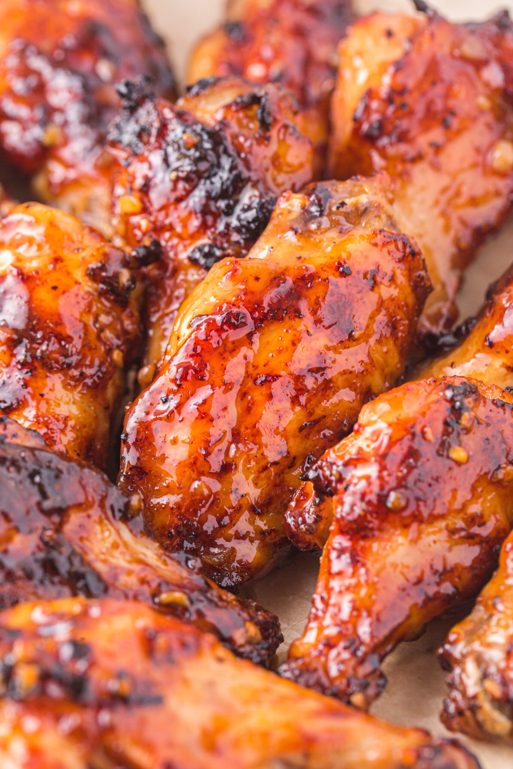 up close shot of the Air Fryer Honey Garlic Chicken Wings