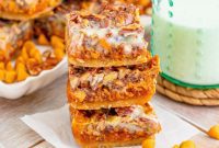 Autumn Spice Pumpkin Pecan Bars