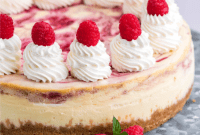 Luscious Raspberry Swirl Cheesecake