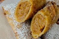 Sweet Pumpkin Pie Egg Rolls